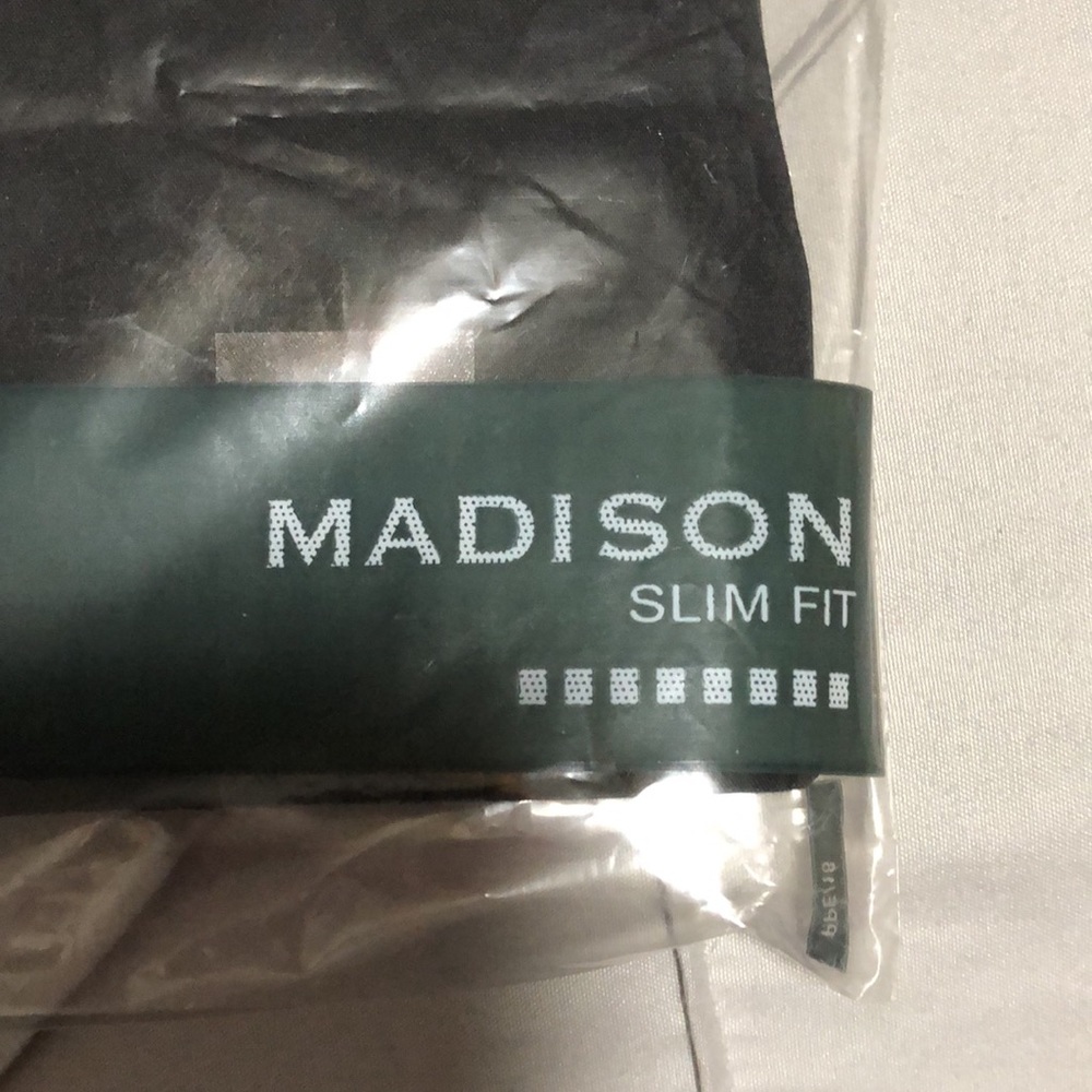 LOT OF 2 MADISON SLIM FIT DRESS SHIRTS NWT - Picture 9 of 12